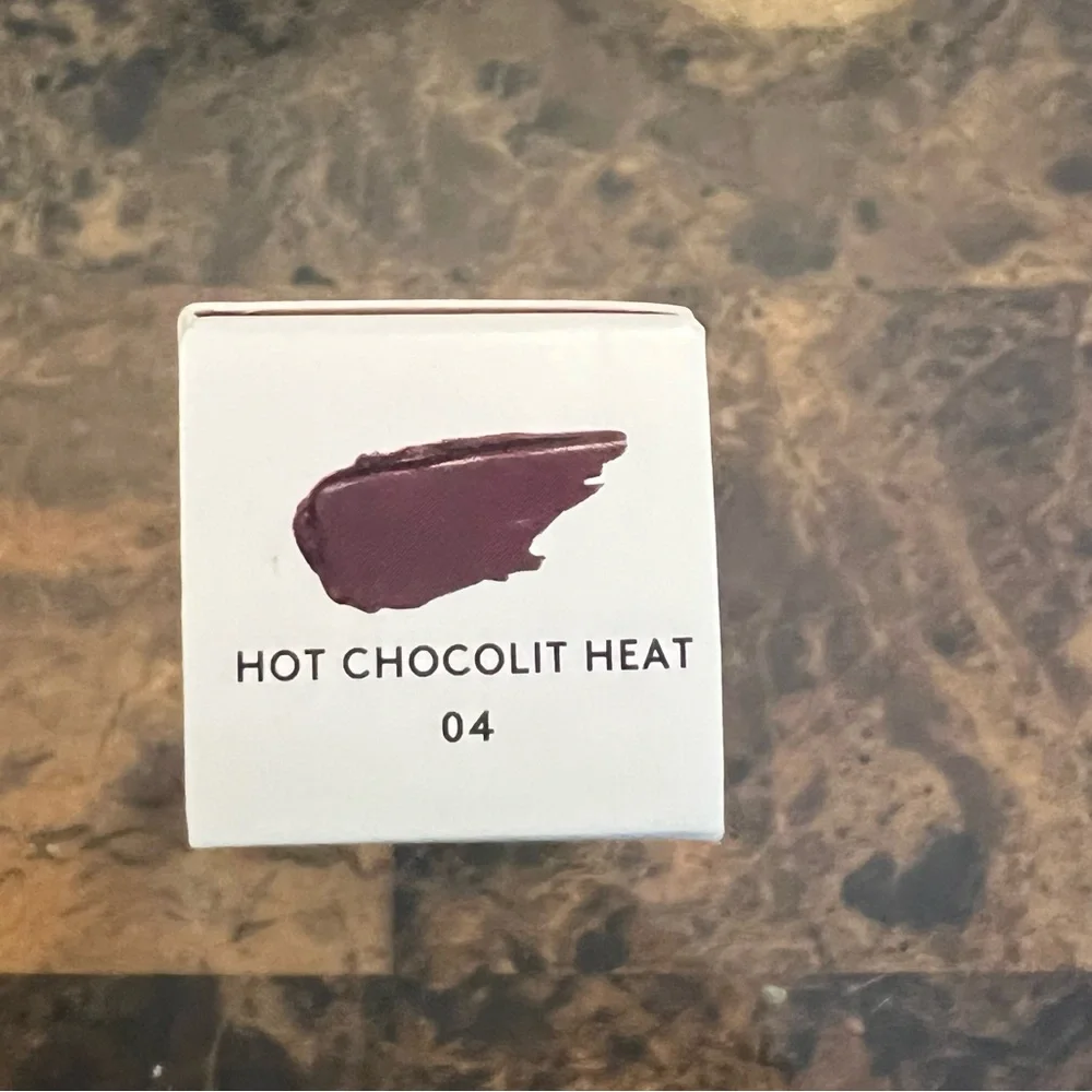 NIB Fenty Beauty Gloss Bomb Heat - Hot Chocolit